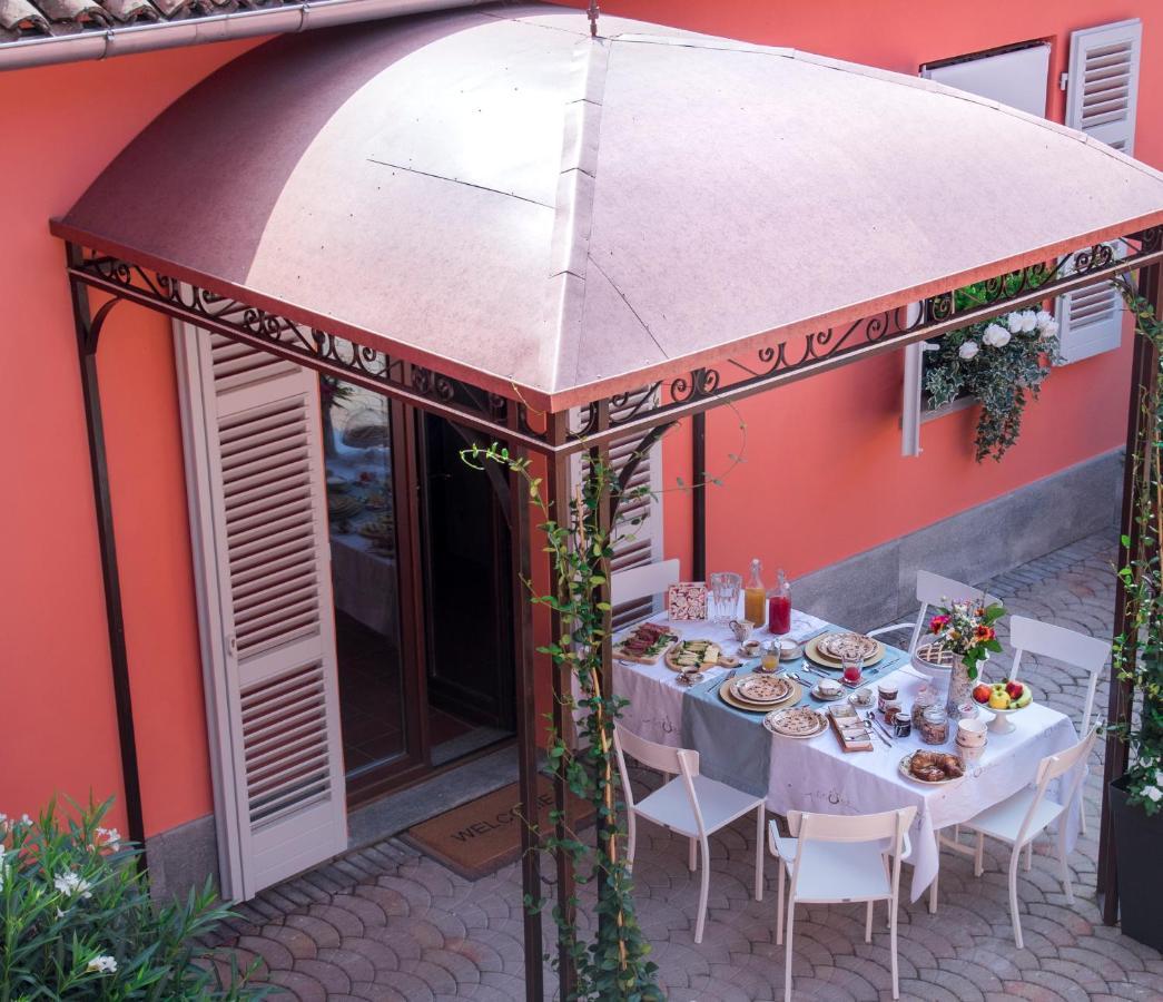 Appartamento Vacanze / Holiday Flat Farfalle&Rossobarbera Montegrosso dʼAsti Εξωτερικό φωτογραφία